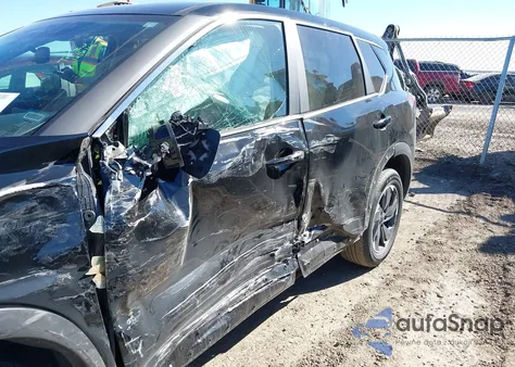 2025 Nissan Rogue Sv Fwd z USA, uszkodzony, nr VIN 5N1BT3BA5SC805061